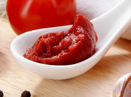 تصویر 1 از رب گوجه فرنگی پاکتی ستاره دخت تولید روز با بسته‌ بندی بهداشتی